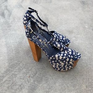 Jessica Simpson Dany Platform